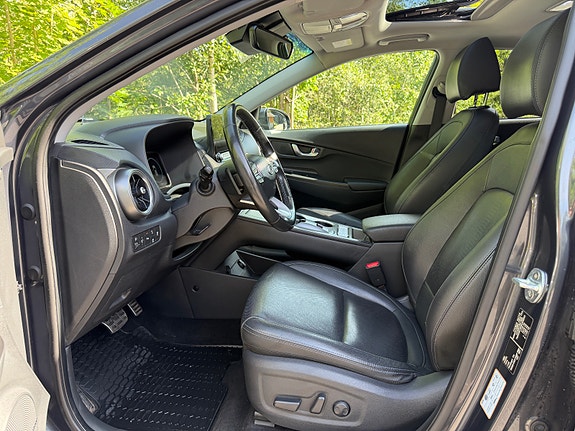 Hyundai Kona 21 of 30