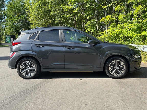Hyundai Kona 12 of 30