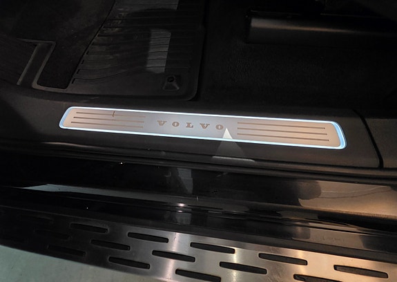 Volvo XC90 17 of 30