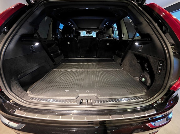 Volvo XC90 7 of 30