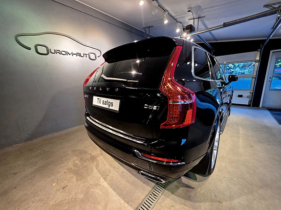Volvo XC90 4 of 30