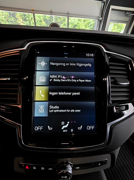 Volvo XC90 18 of 30