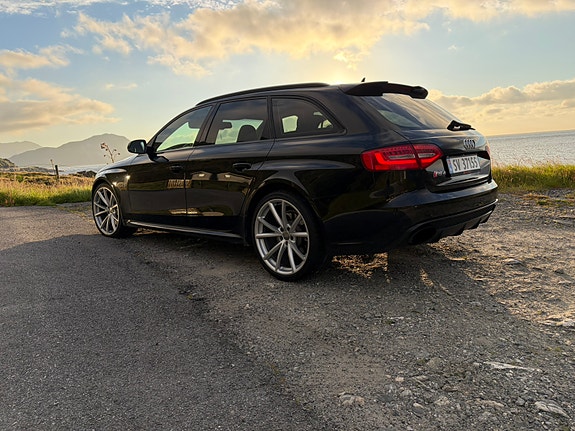 Audi RS4 8 of 14