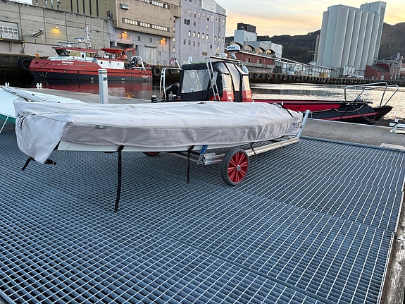RS Aero med to riggalternativer selges 4 of 21