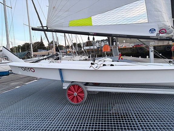 RS Aero med to riggalternativer selges 14 of 21