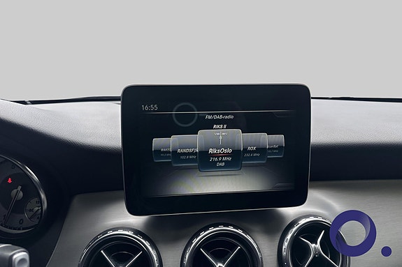 Mercedes-Benz GLA180 17 of 18