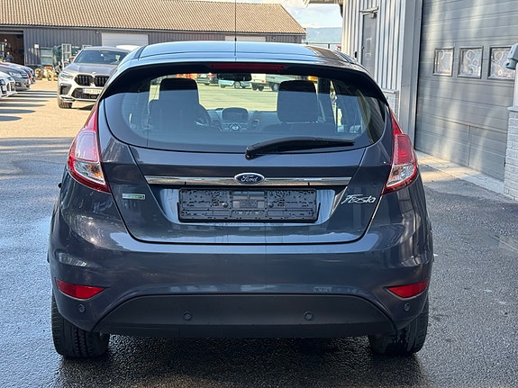 Ford Fiesta 12 of 19