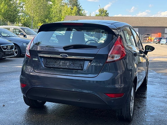 Ford Fiesta 10 of 19