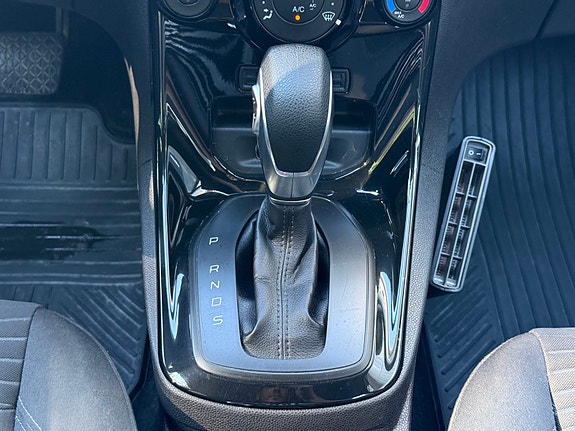 Ford Fiesta 17 of 19