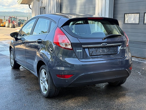 Ford Fiesta 8 of 19