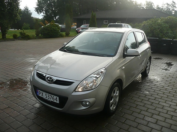 Hyundai i20 6 of 22