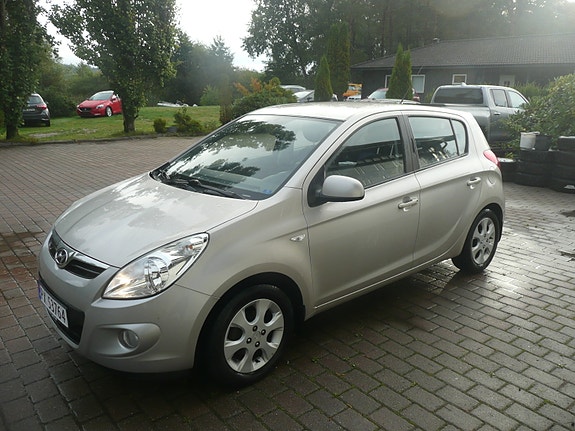 Hyundai i20 7 of 22