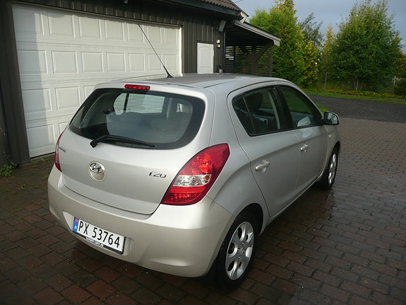 Hyundai i20 11 of 22