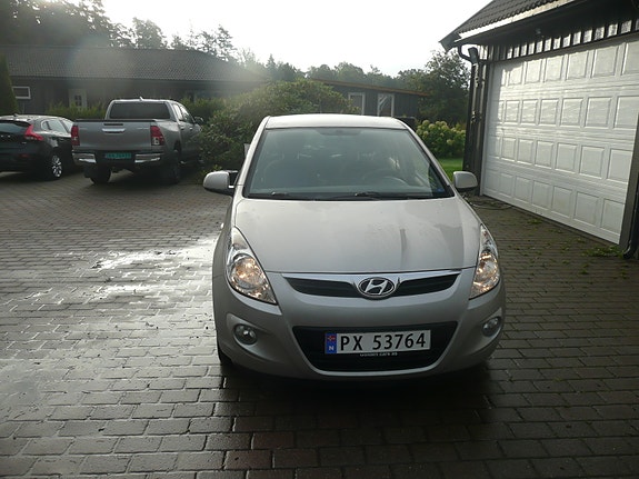 Hyundai i20 4 of 22