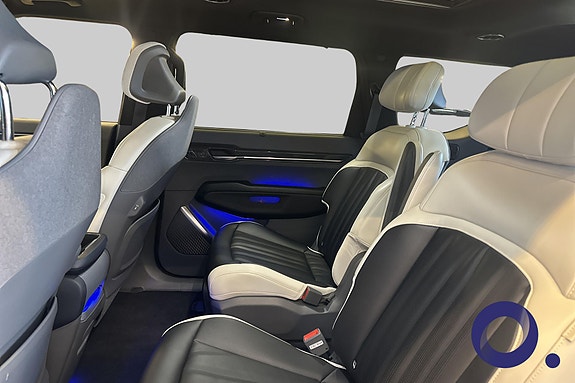 Kia EV9 11 of 21
