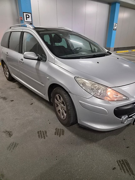 Peugeot 307 SW 5 of 15