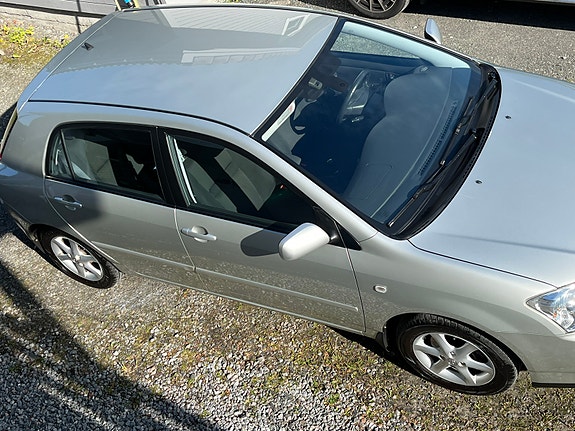 Toyota Corolla 6 of 30