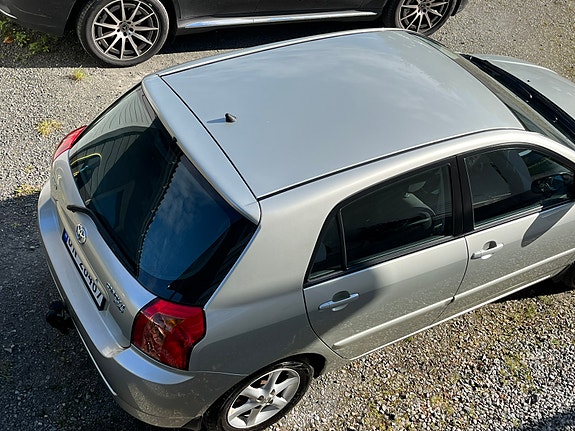 Toyota Corolla 7 of 30