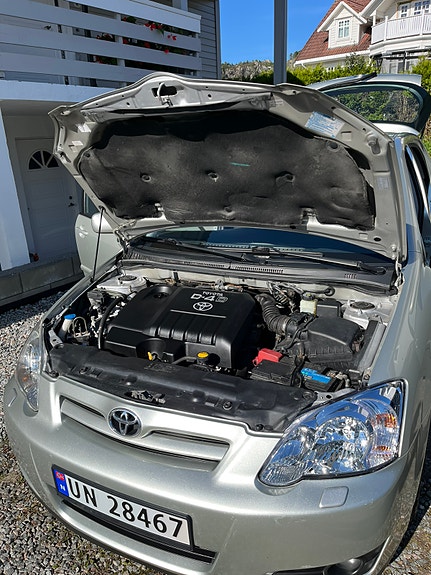 Toyota Corolla 10 of 30