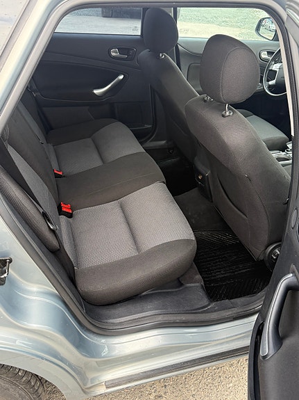 Ford Mondeo 14 of 15