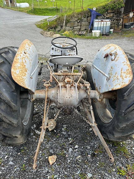 Massey Ferguson Gråtass 3 of 3