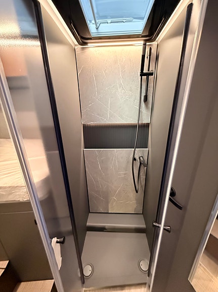 Hymer B-MC I 680 2,0/170hk 9G Aut Premium-Line *KAMPANJE* 28 of 30