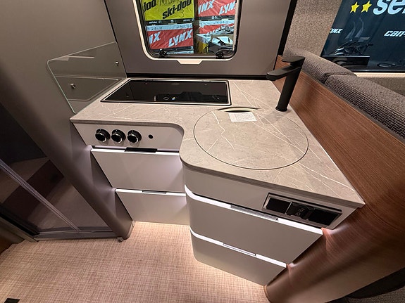 Hymer B-MC I 680 2,0/170hk 9G Aut Premium-Line *KAMPANJE* 25 of 30
