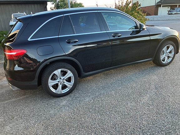 Mercedes-Benz GLC350 e 6 of 13
