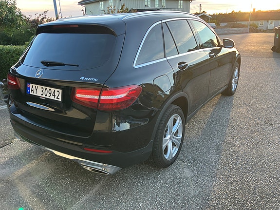 Mercedes-Benz GLC350 e 5 of 13