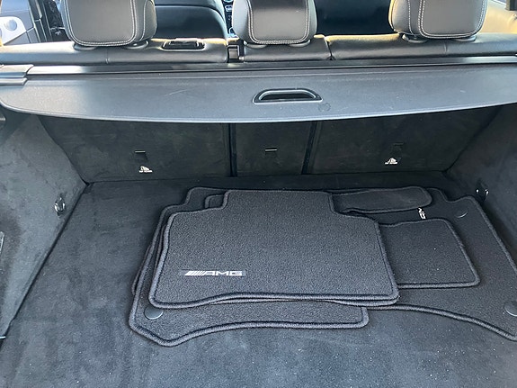 Mercedes-Benz GLC350 e 13 of 13