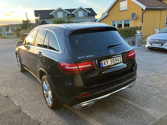 Mercedes-Benz GLC350 e 4 of 13