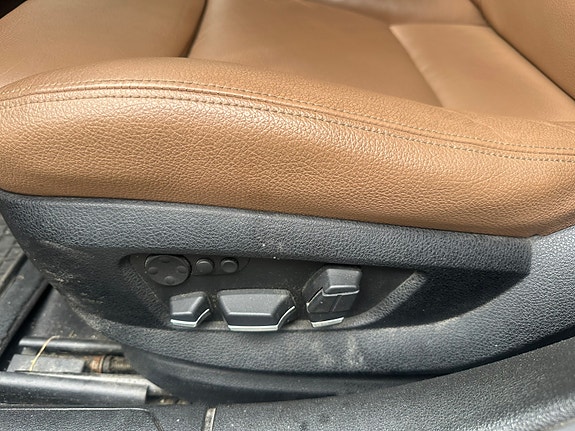 BMW 750i 14 of 16
