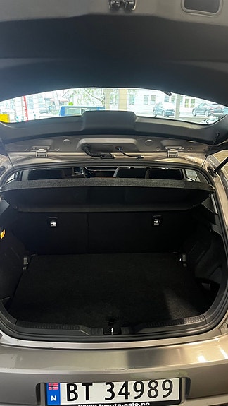 Toyota Auris 8 of 20