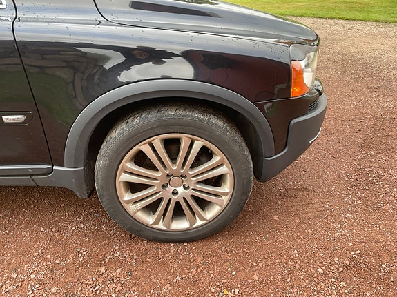 Volvo XC90 9 of 24