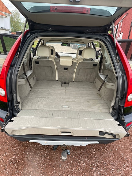 Volvo XC90 17 of 24