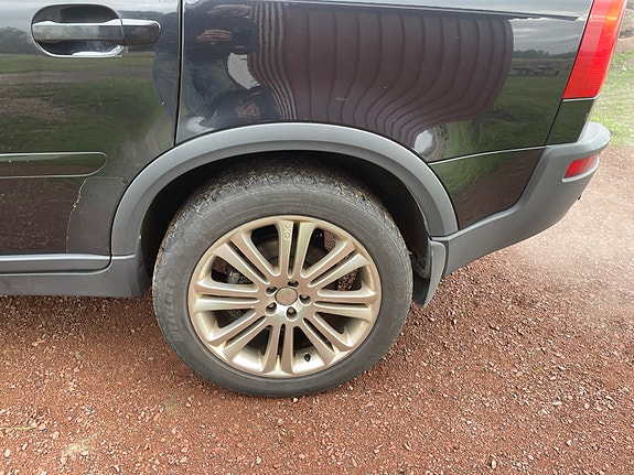 Volvo XC90 8 of 24