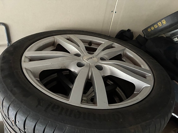 Volkswagen e-Golf VII 12 of 12