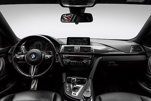 BMW M4 24 of 30