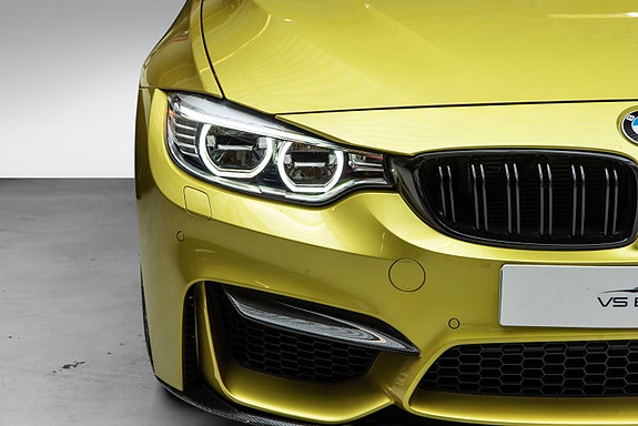 BMW M4 4 of 30