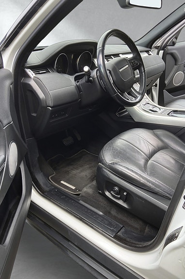 Land Rover Range Rover Evoque 6 of 17