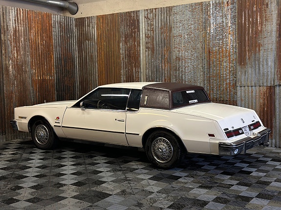 Oldsmobile 15 of 30