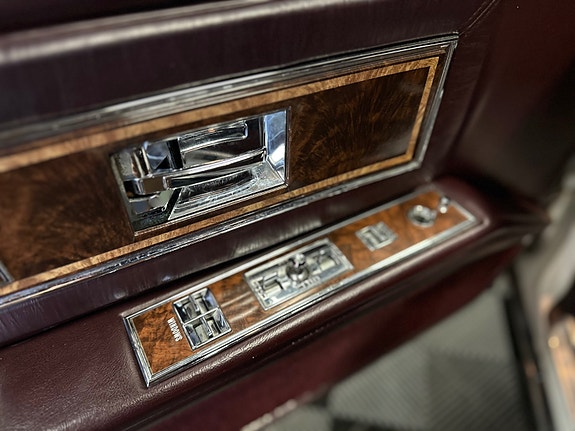 Oldsmobile 25 of 30