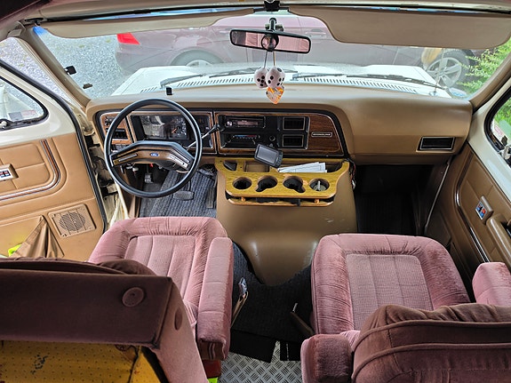 Ford Econoline 350 Eldorado 8 of 11