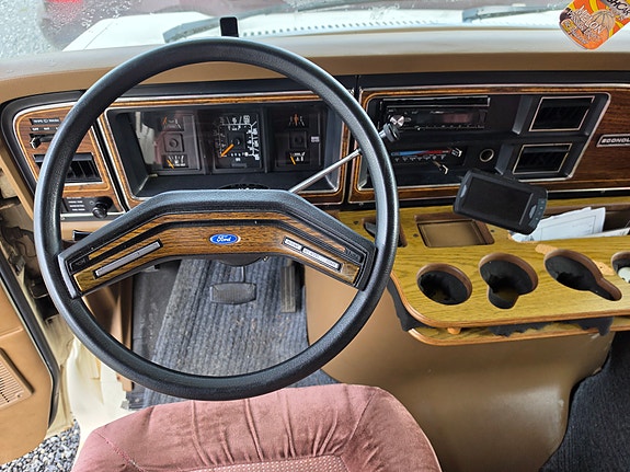 Ford Econoline 350 Eldorado 7 of 11