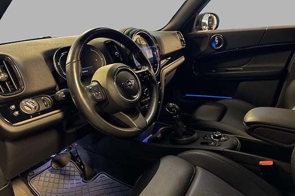 MINI Countryman Cooper SE 8 of 27
