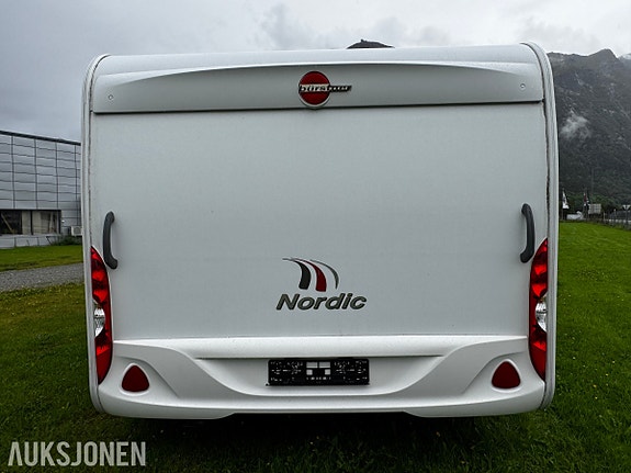 Bürstner AVERSO NORDIC 580 TS - 4 sengeplasser - WC/dusj - Gulvvarme - Sykkelstativ 6 of 30