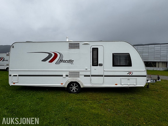 Bürstner AVERSO NORDIC 580 TS - 4 sengeplasser - WC/dusj - Gulvvarme - Sykkelstativ 4 of 30