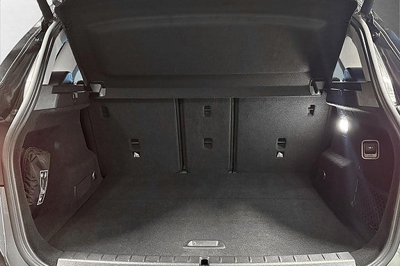 BMW 225xe 27 of 28