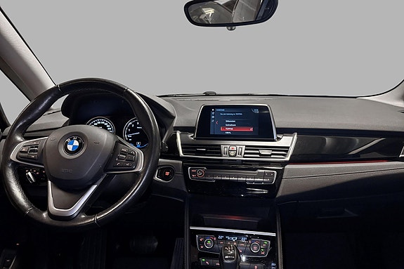 BMW 225xe 18 of 28