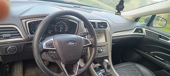 Ford Mondeo 15 of 17